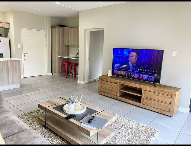 2 BEDROOM APARTMENT FOR SALE IN DIE HOEWES